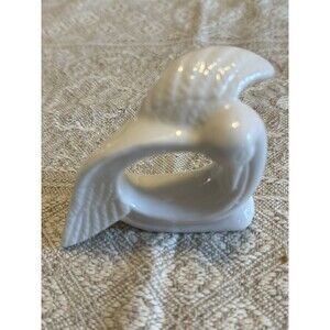 4 Vintage Ardalt Taiwan Fine Bone China Dove Napkin Rings Holders White in EUC